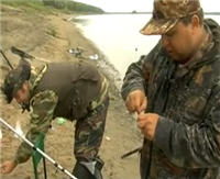 Видео «Сибирская рыбалка» — Эволюция донки (закидушка)
