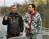 Видео «Рыбалка по-лугански» — Твичинг против колеблющейся блесны 