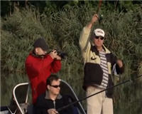 Видео «Рыбалка по-лугански» — Ловля в проводку с лодки
